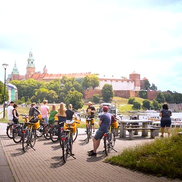 Krakow Highlights Bike Tour. 
